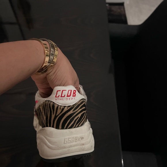 Used ONCE GG sneakers   So Cute!    EXCELLENT CONDITION - Picture 3 of 6